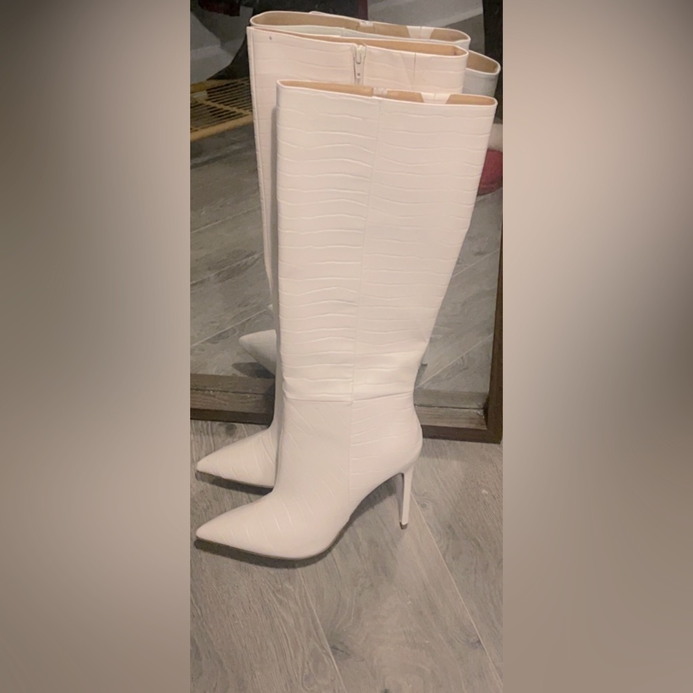 Cream express boots size 10 worn once